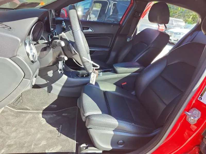 2020 MERCEDES-BENZ GLA 250  