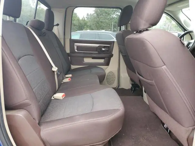 2016 RAM 1500 SLT