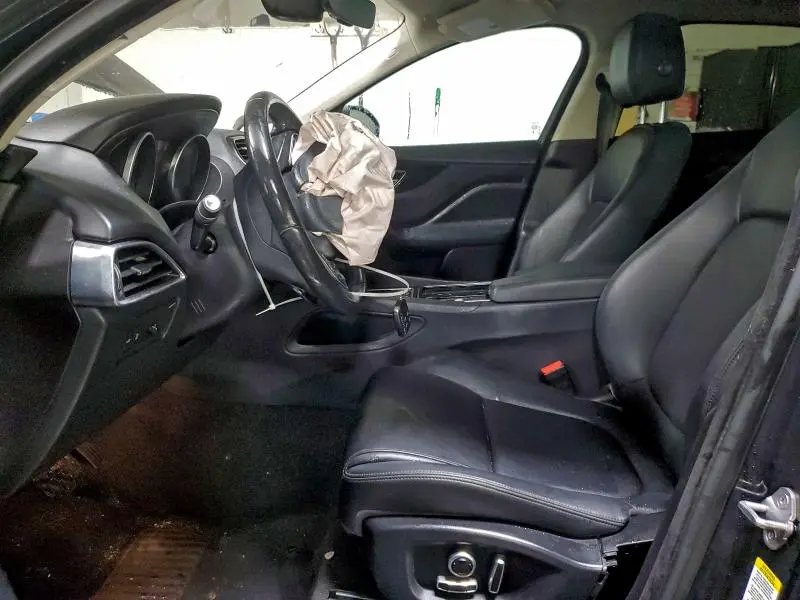 2020 JAGUAR F-PACE PREMIUM  