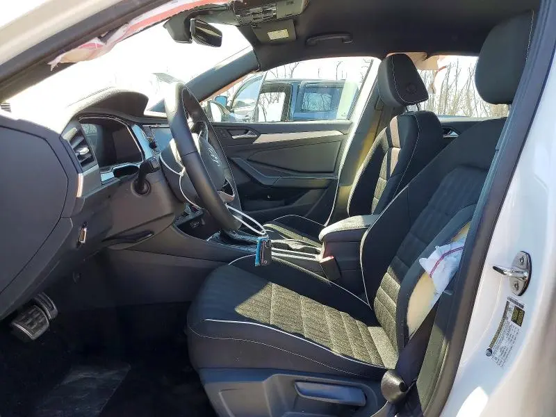 2024 VOLKSWAGEN JETTA SPORT  