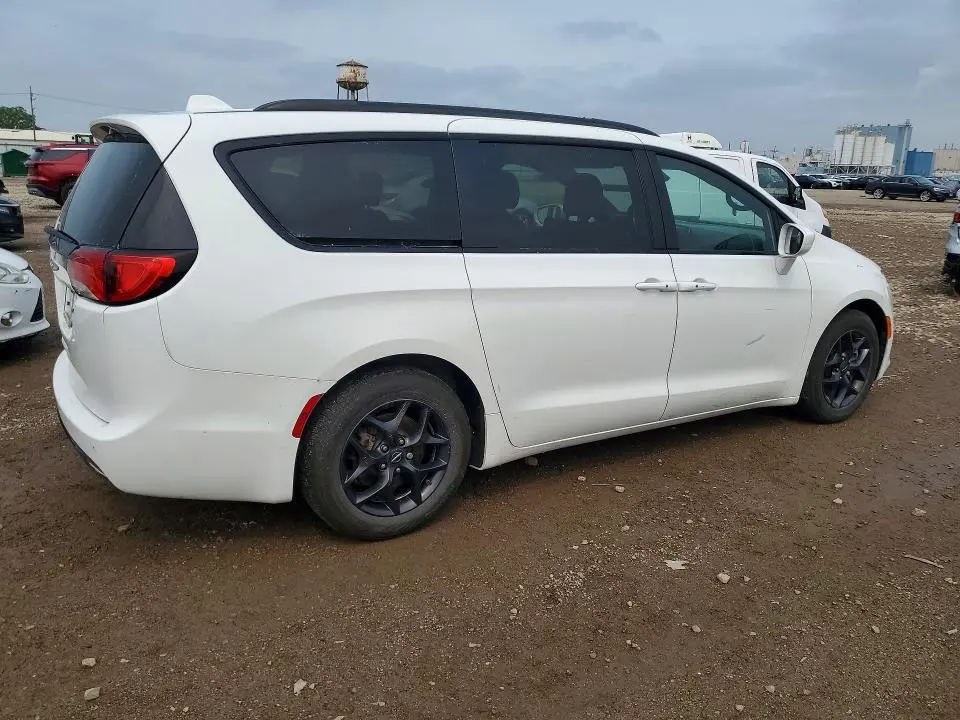 2019 CHRYSLER PACIFICA TOURING L  