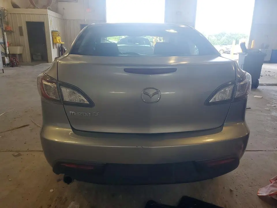 2010 MAZDA 3 I  