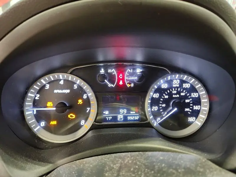 2015 NISSAN SENTRA SV  