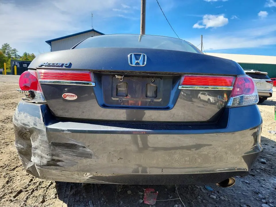 2012 HONDA ACCORD LX  