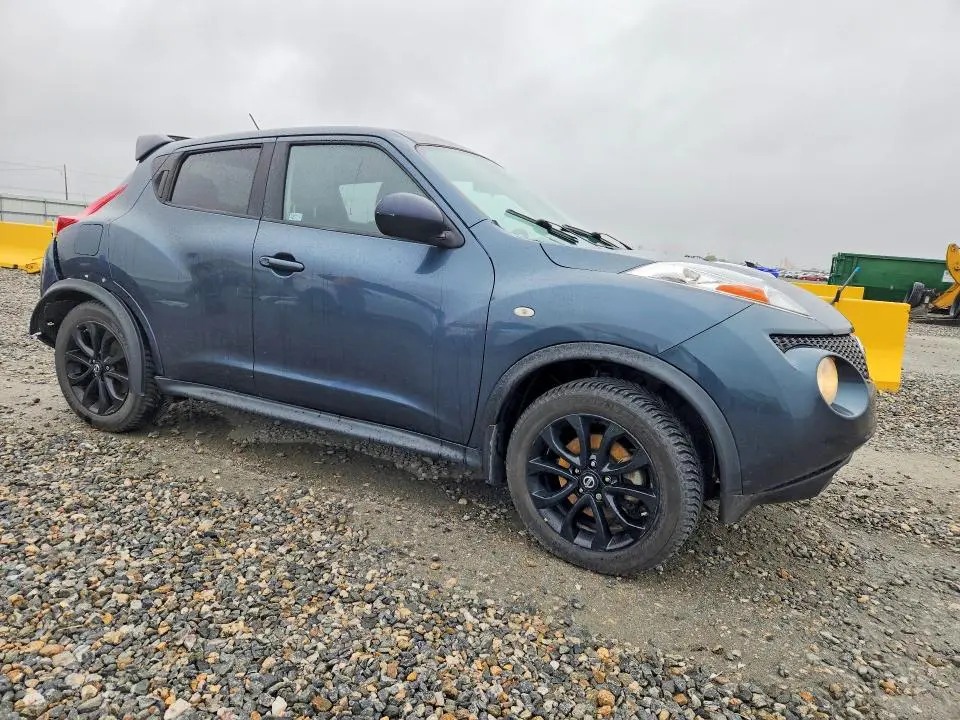 2013 NISSAN JUKE S  