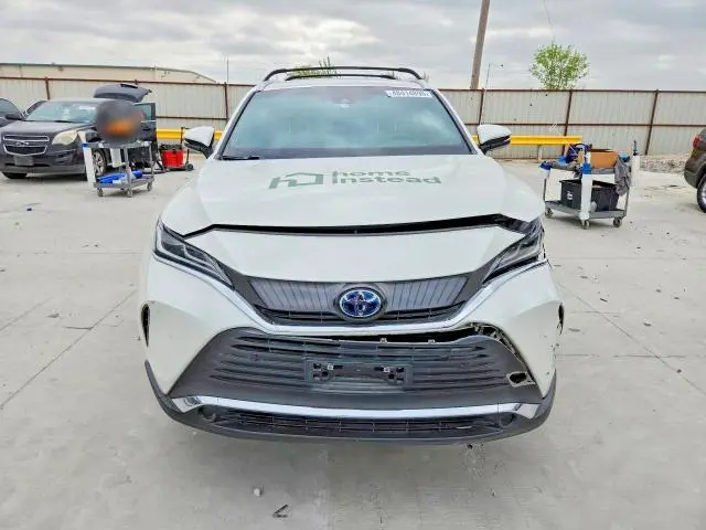 2021 TOYOTA VENZA XLE  