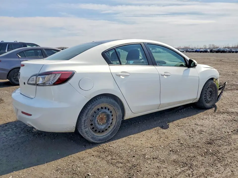 2011 MAZDA 3 S  