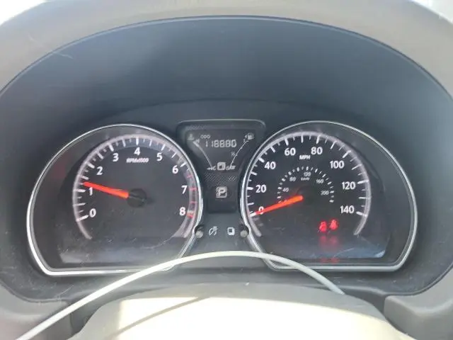2015 NISSAN VERSA S  