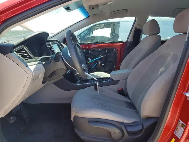 2018 HYUNDAI SONATA SE  