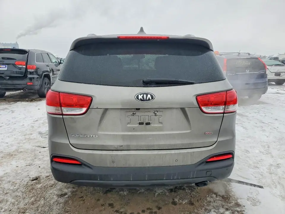 2016 KIA SORENTO LX  