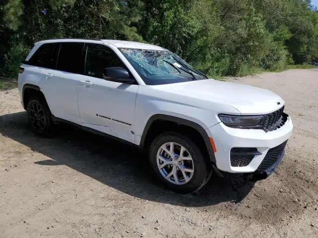 2025 JEEP GRAND CHEROKEE LAREDO  