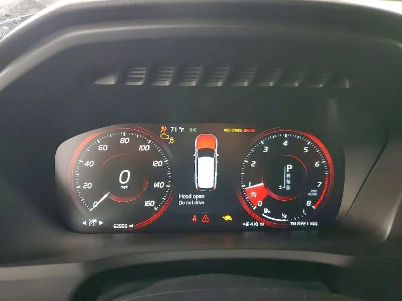 2017 VOLVO XC90 T6  
