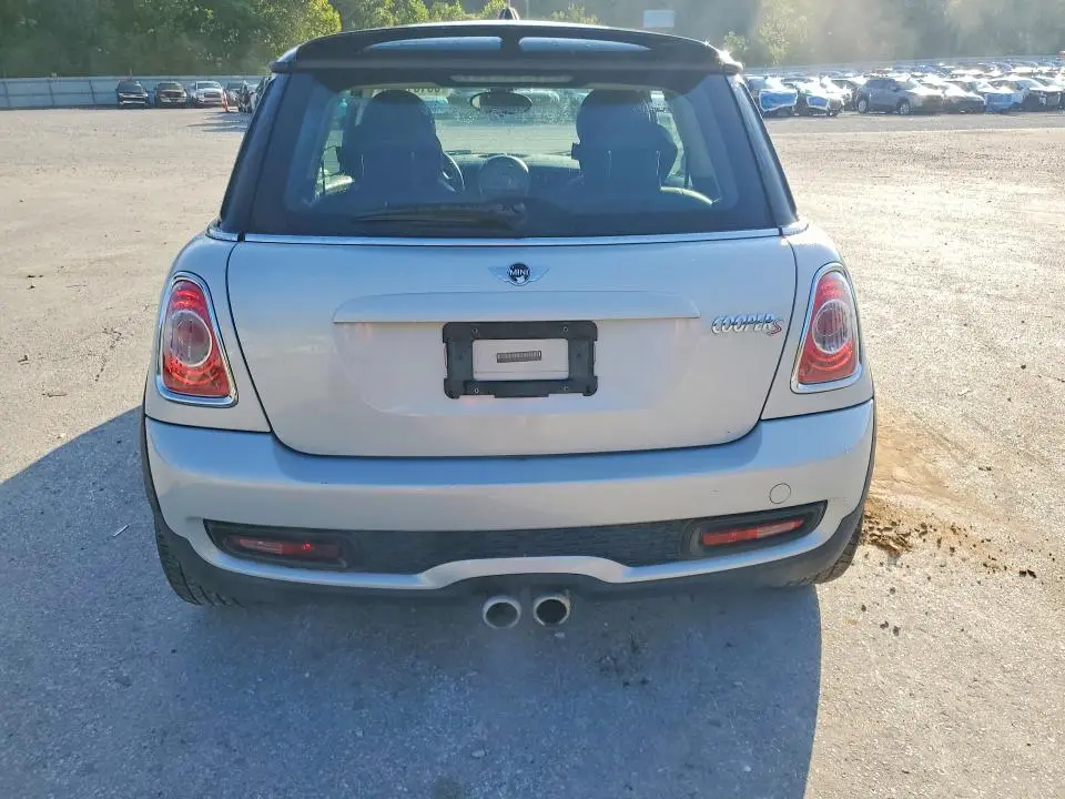 2013 MINI COOPER S  