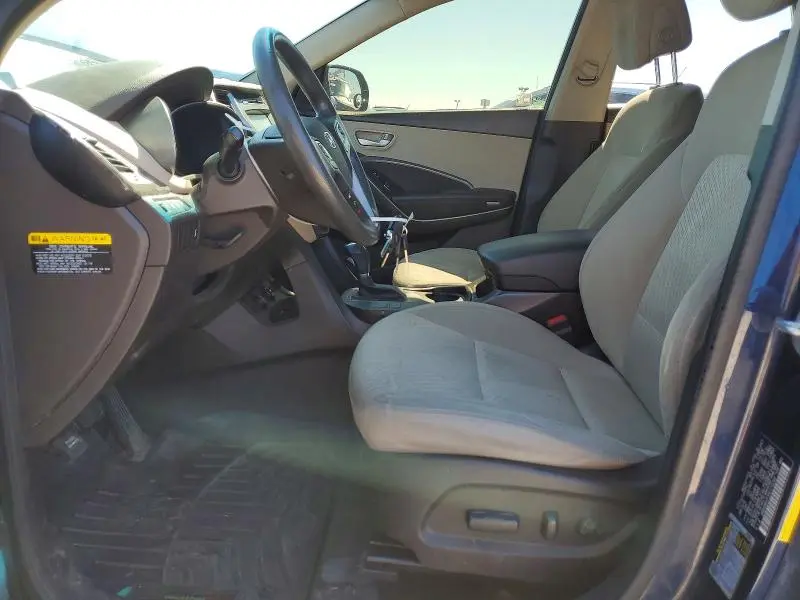 2017 HYUNDAI SANTA FE SE  