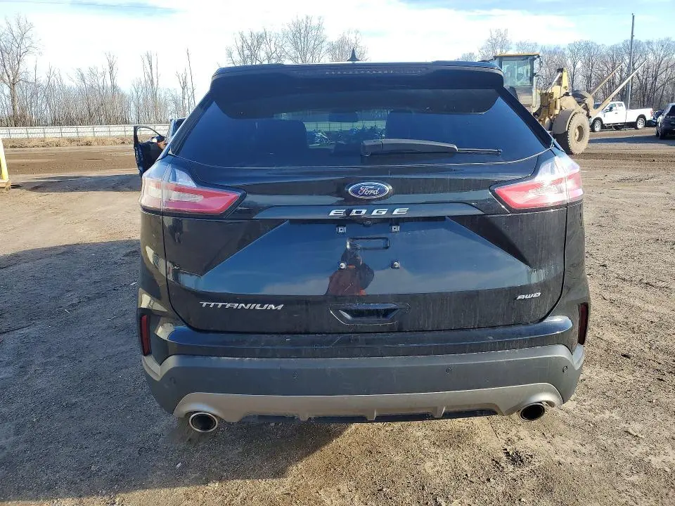 2023 FORD EDGE TITANIUM  