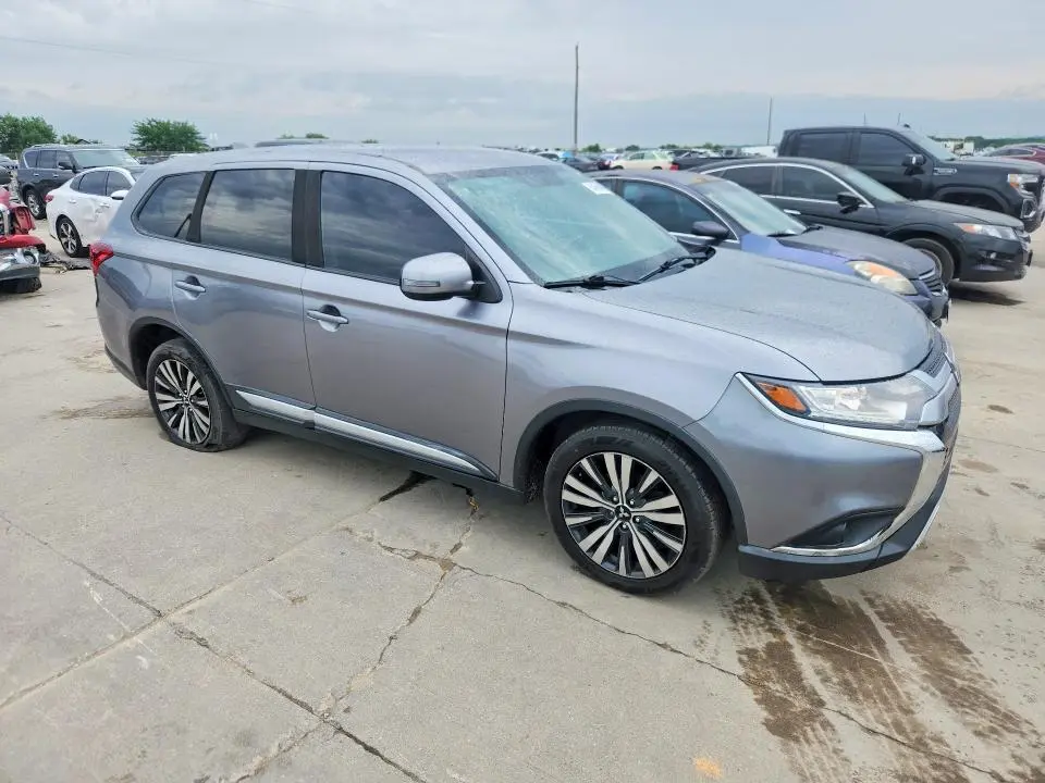 2019 MITSUBISHI OUTLANDER SE  