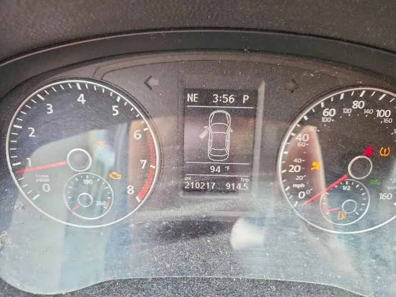 2013 VOLKSWAGEN PASSAT SE  