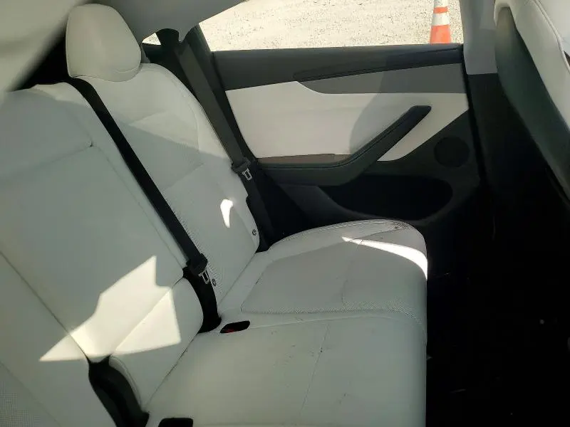 2026 TESLA MODEL Y   