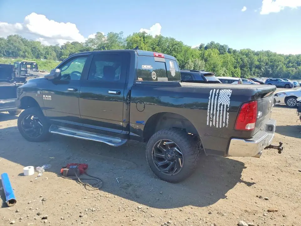 2016 RAM 1500 SLT  