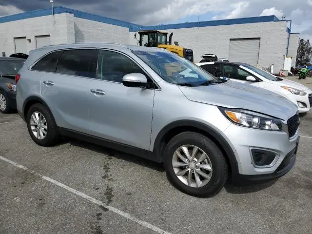 2018 KIA SORENTO LX  