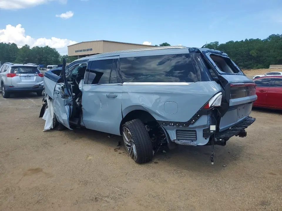 2025 LINCOLN NAVIGATOR L RESERVE  