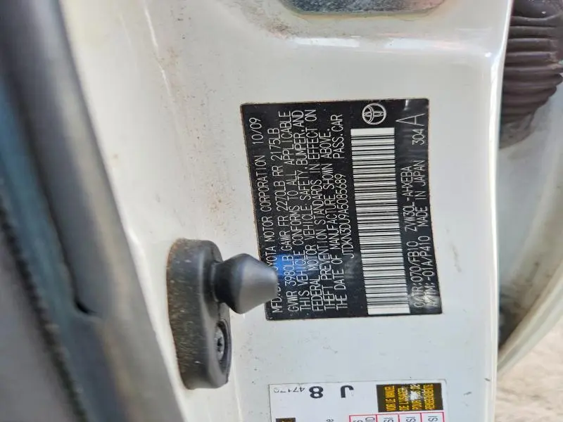 2010 TOYOTA PRIUS III  