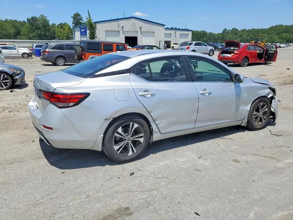 2022 NISSAN SENTRA SV  