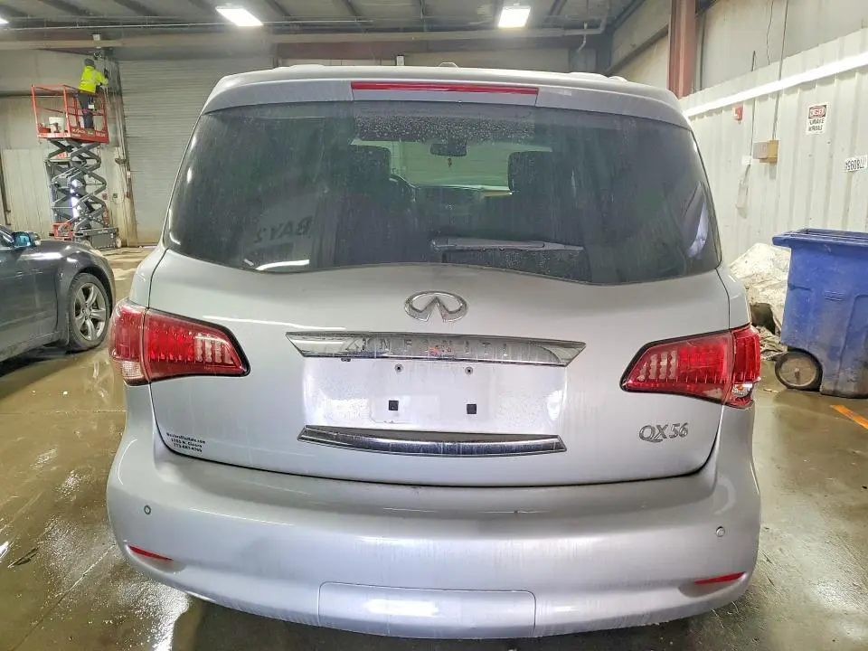 2011 INFINITI QX56 BASE  