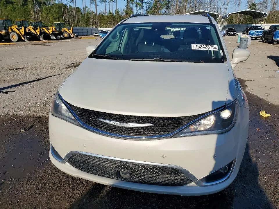 2017 CHRYSLER PACIFICA TOURING L PLUS  