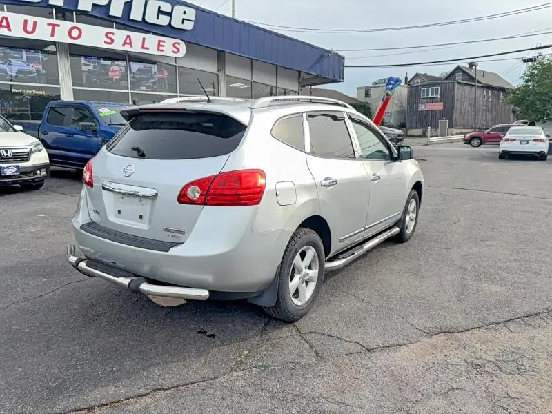 2012 NISSAN ROGUE S  