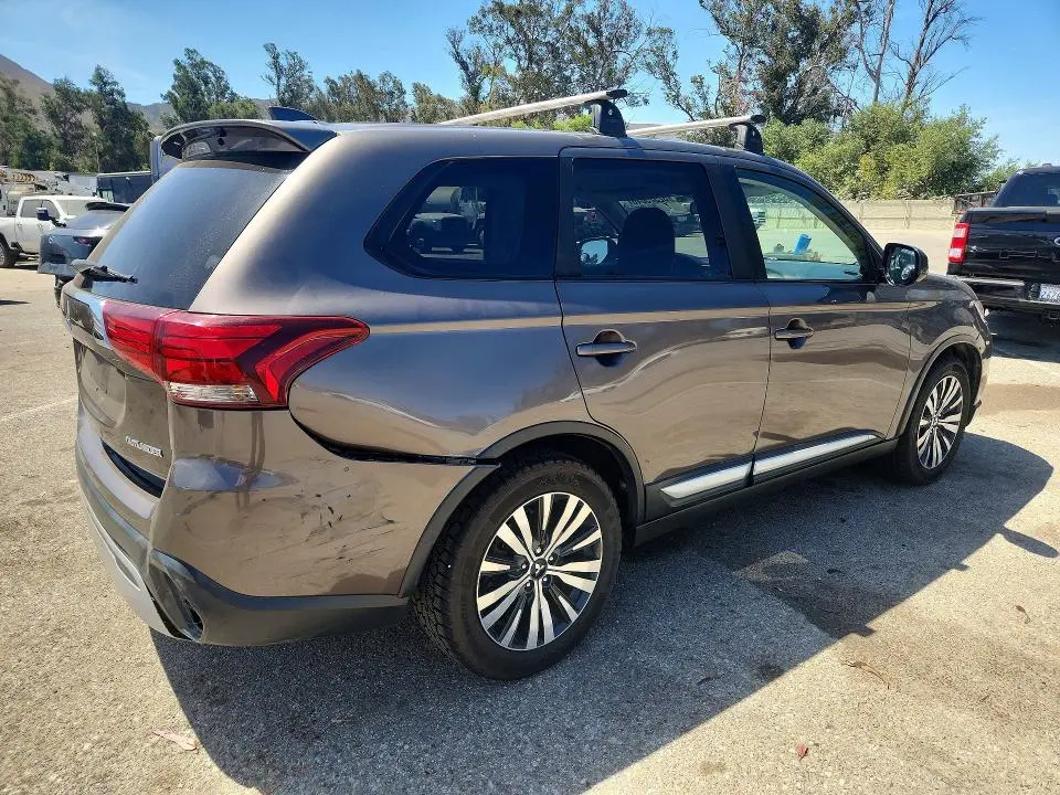 2019 MITSUBISHI OUTLANDER ES  