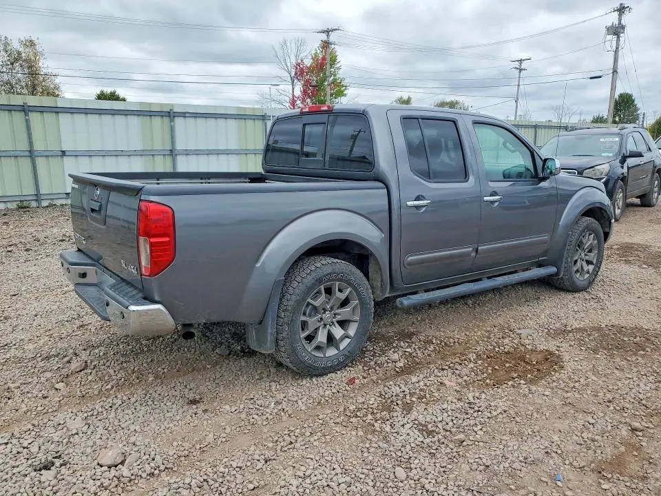 2019 NISSAN FRONTIER SL  