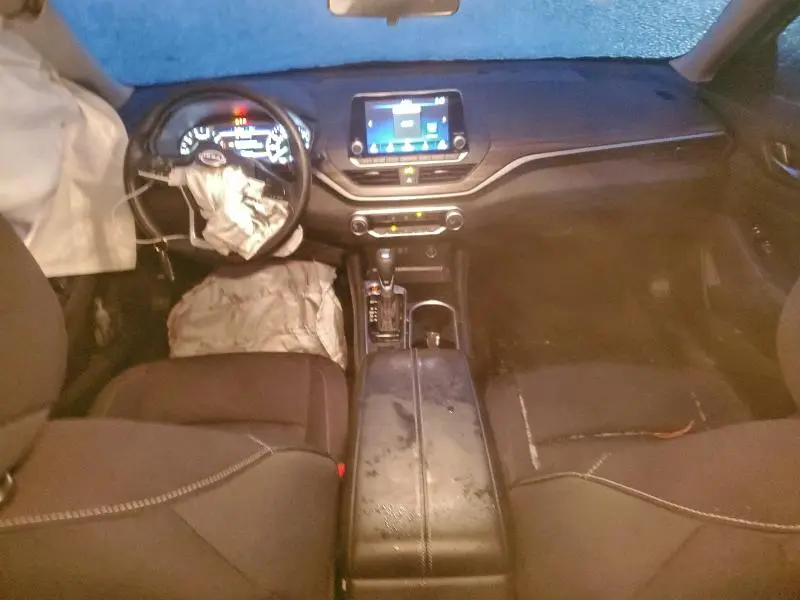 2023 NISSAN ALTIMA SV  