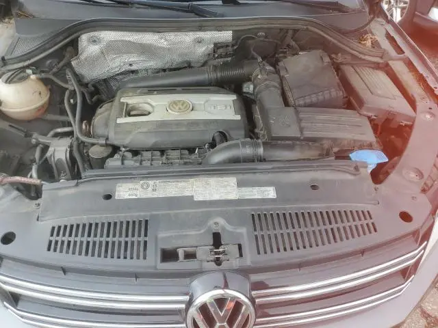 2012 VOLKSWAGEN TIGUAN S  