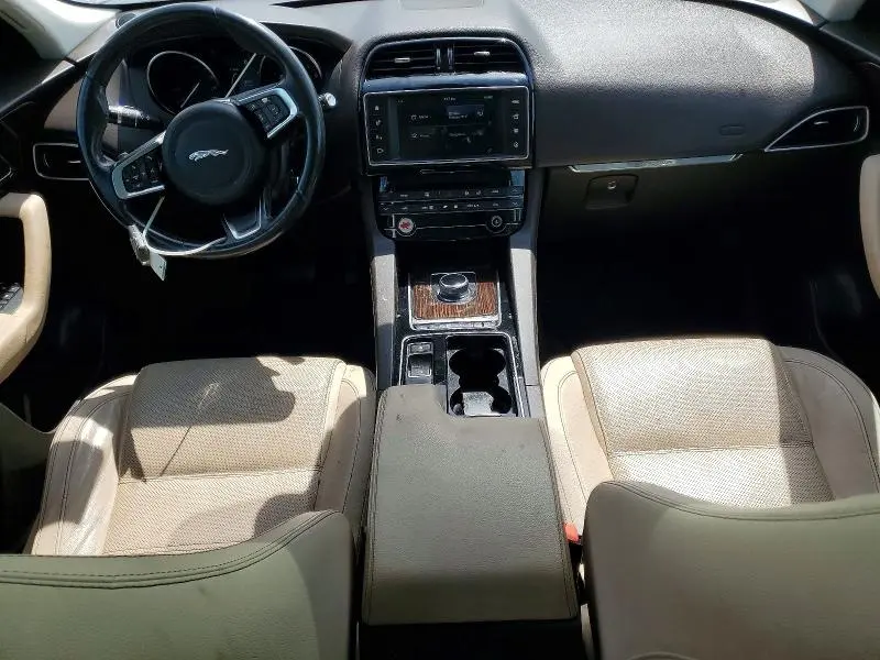2018 JAGUAR F-PACE PRESTIGE  