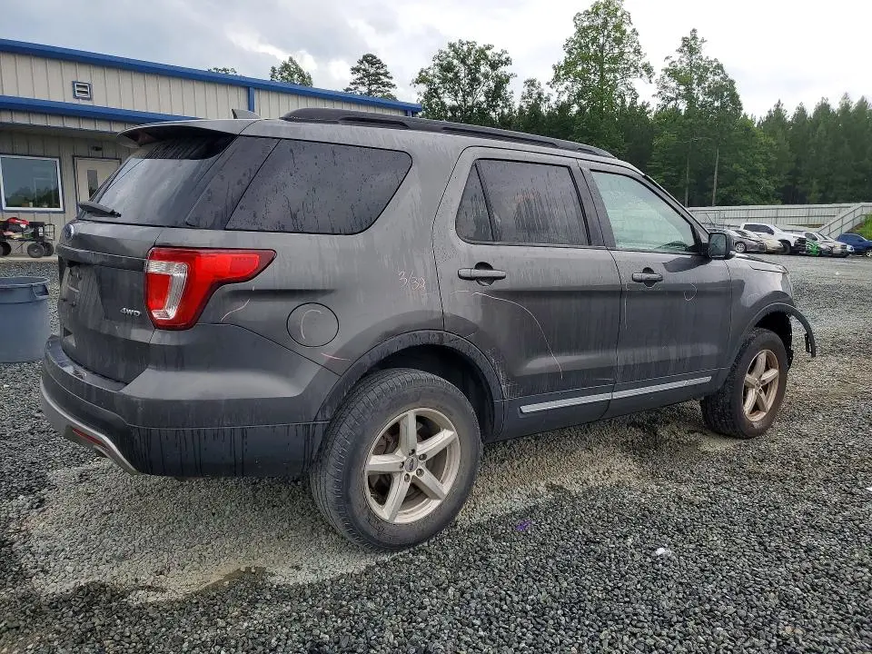 2017 FORD EXPLORER XLT  