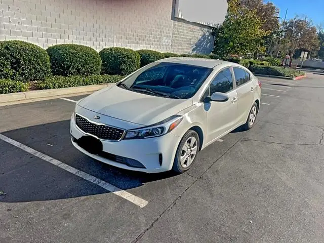 2018 KIA FORTE LX  