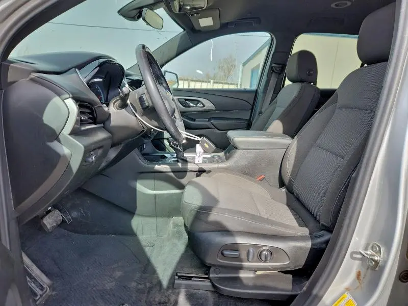 2022 CHEVROLET TRAVERSE LT  