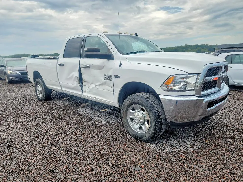 2014 RAM 2500 SLT  
