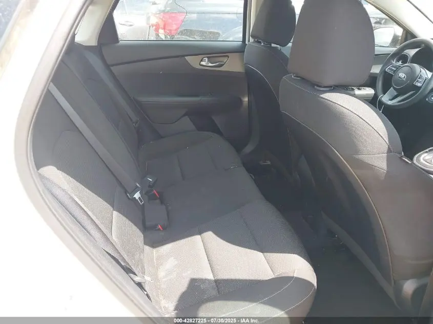 2021 KIA FORTE LXS