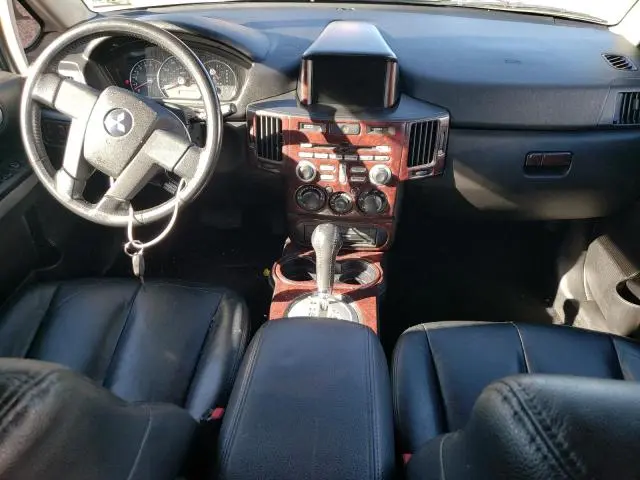 2011 MITSUBISHI ENDEAVOR SE