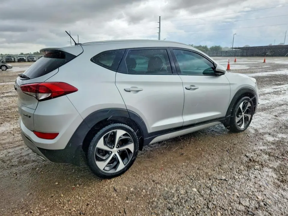 2017 HYUNDAI TUCSON SPORT  