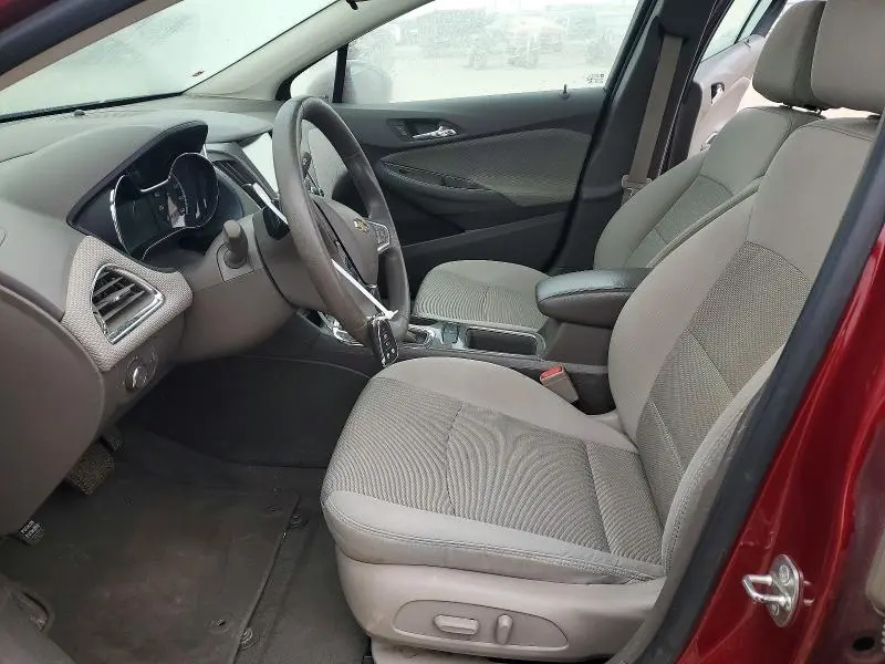 2017 CHEVROLET CRUZE LT  