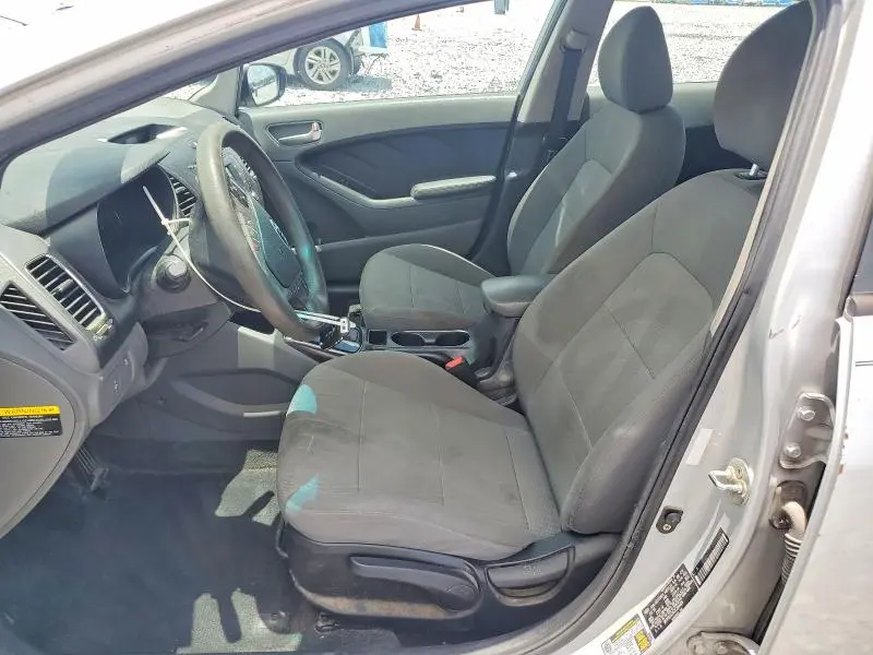 2018 KIA FORTE LX  