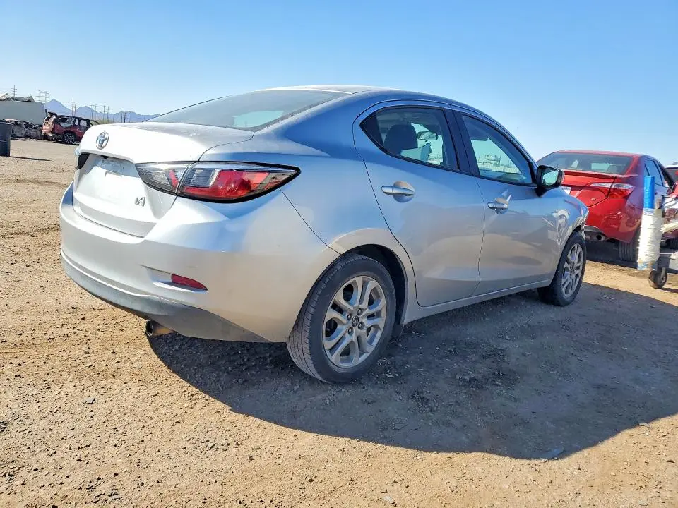 2017 TOYOTA YARIS IA BASE  