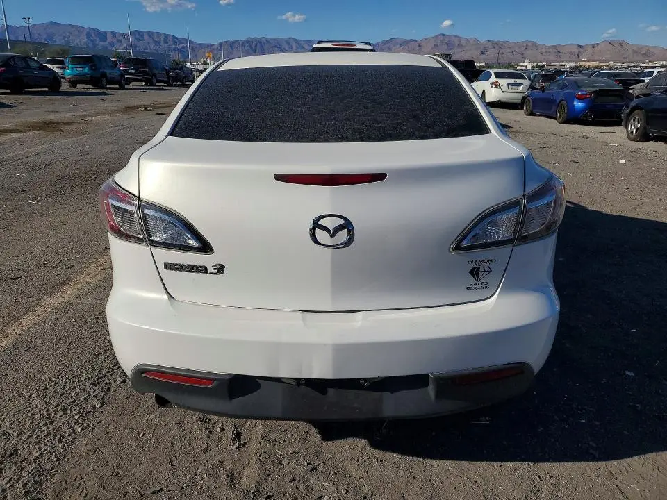 2010 MAZDA 3 I  
