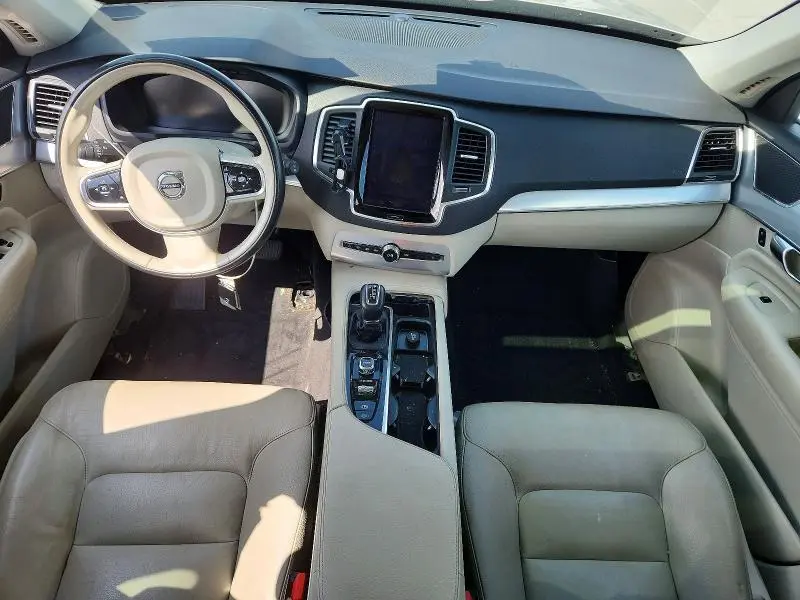 2016 VOLVO XC90 T5  
