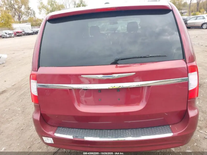 2016 CHRYSLER TOWN & COUNTRY TOURING