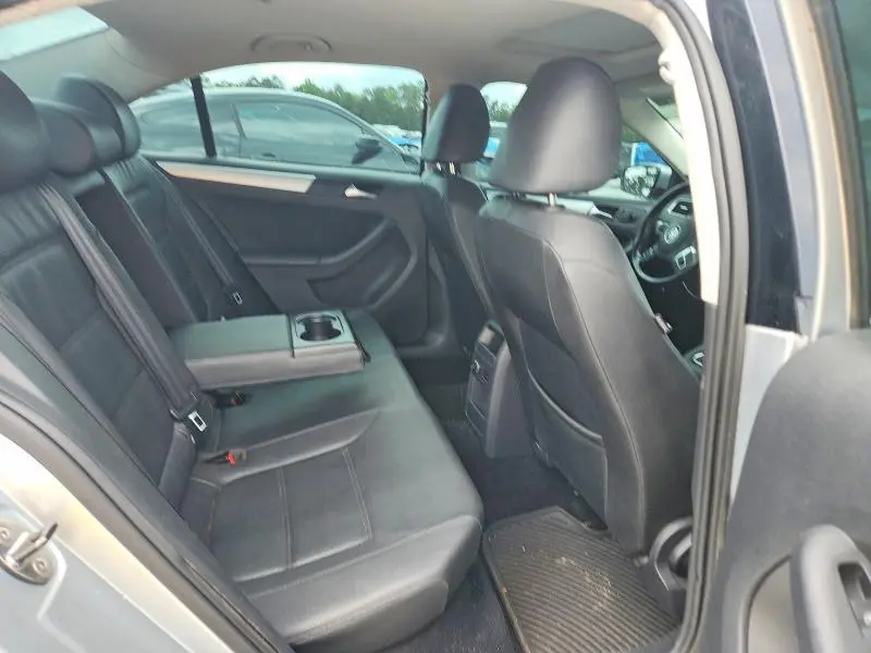 2012 VOLKSWAGEN JETTA TDI  