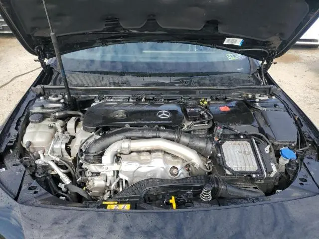 2025 MERCEDES-BENZ CLA 250 4MATIC  
